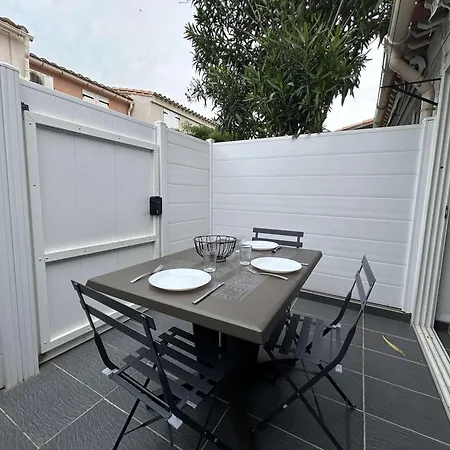 T2 Climatisee Avec Parking, Proche - Fr-1-249-433 Agde